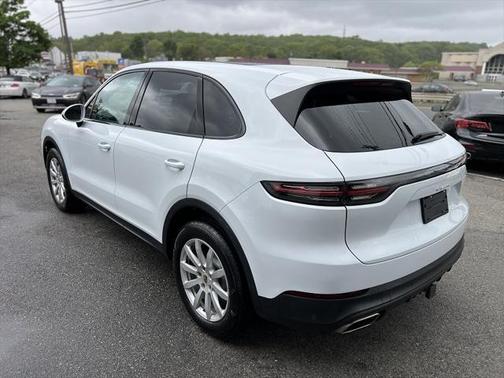 2021 Porsche Cayenne BASE