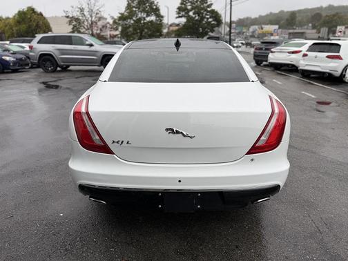 2017 Jaguar XJ XJL Portfolio