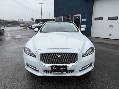 2017 Jaguar XJ XJL Portfolio