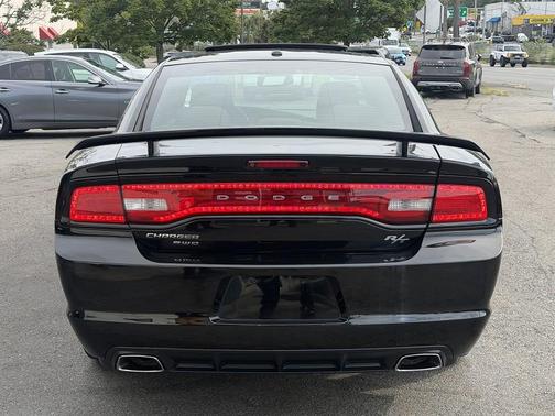 Pitch Black 2014 Dodge Charger R/T