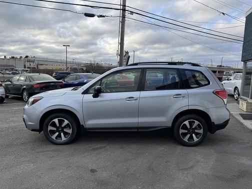 2017 Subaru Forester 2.5i