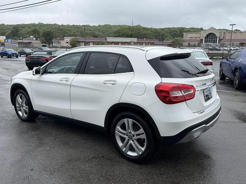 Polar White 2019 Mercedes-Benz GLA 250 4MATIC