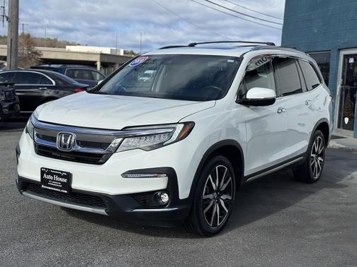 2019 Honda Pilot Touring 8-Passenger