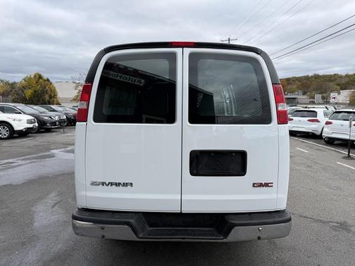 2017 GMC Savana 2500 Work Van