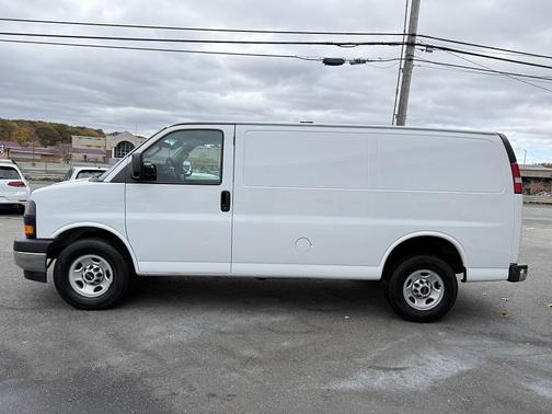 2017 GMC Savana 2500 Work Van
