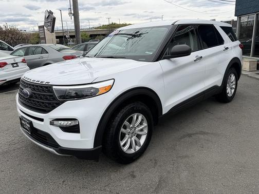 Oxford White 2020 Ford Explorer AWD