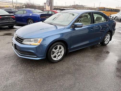 2015 Volkswagen Jetta 2.0L TDI SE w/Connectivity