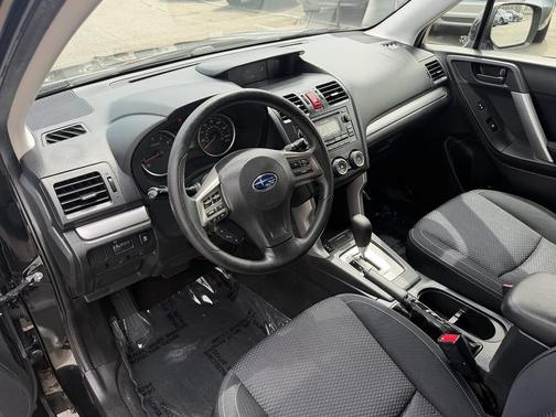 Crystal Black Silica 2015 Subaru Forester 2.5i Premium