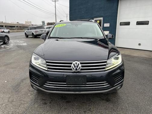 2016 Volkswagen Touareg TDI Lux