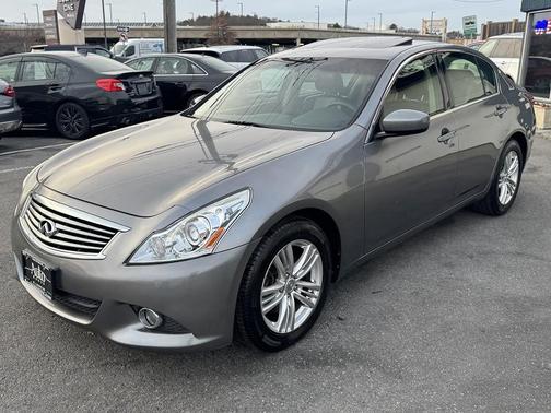 2013 INFINITI G37x Base