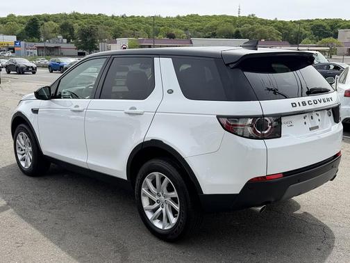 WHITE 2019 Land Rover Discovery Sport HSE