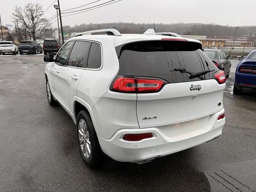 2018 Jeep Cherokee Overland