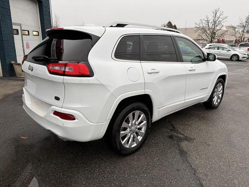 2018 Jeep Cherokee Overland