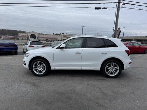 2017 Audi Q5 2.0T Premium Plus