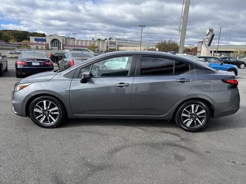 2021 Nissan Versa 1.6 SV