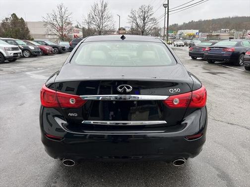 2014 INFINITI Q50 Premium