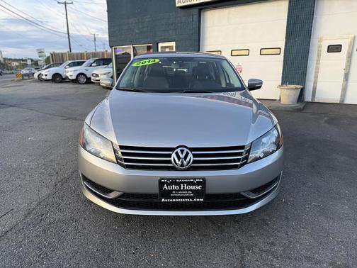 2014 Volkswagen Passat 1.8T S