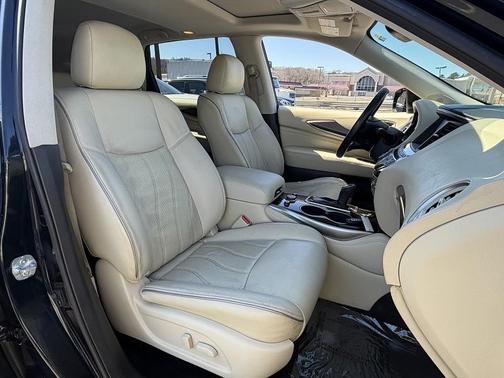 2017 INFINITI QX60 Base