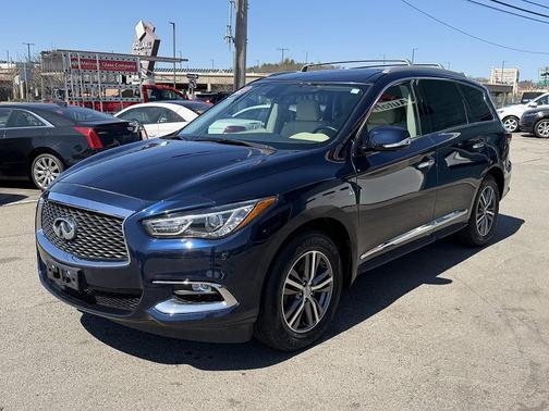 2017 INFINITI QX60 Base