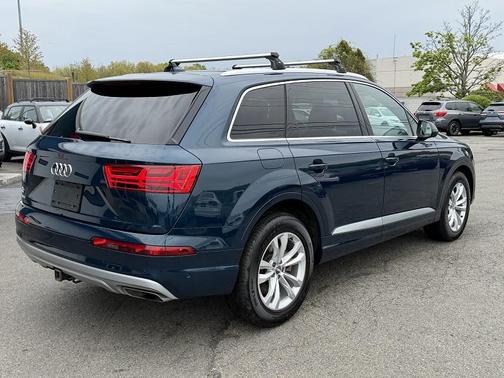BLUE 2019 Audi Q7 55 Premium Plus