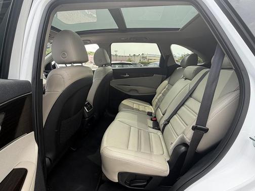 Snow White Pearl 2020 Kia Sorento EX