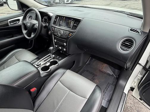 WHITE 2020 Nissan Pathfinder SL 4WD