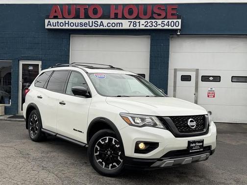 WHITE 2020 Nissan Pathfinder SL 4WD