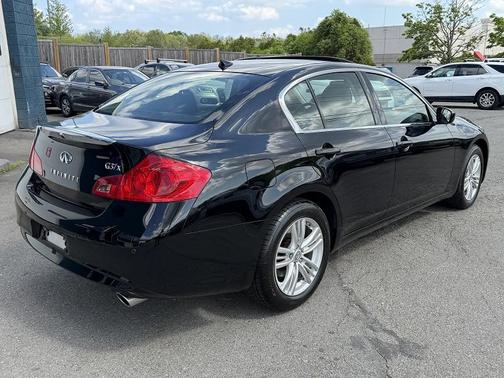 BLACK 2013 INFINITI G37x Base