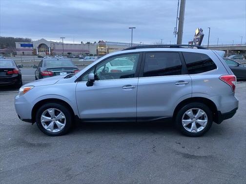Photo 3 of 17 of 2014 Subaru Forester 2.5i Limited