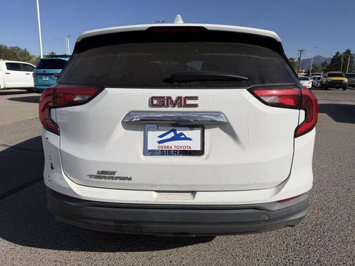 Summit White 2020 GMC Terrain SLE
