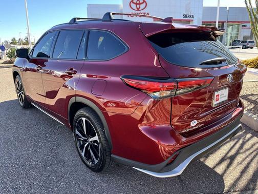2022 Toyota Highlander XSE