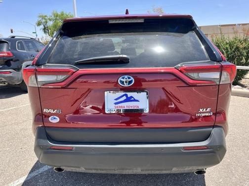 2022 Toyota RAV4 Hybrid XLE Premium