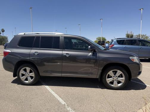 Magnetic Gray Metallic 2008 Toyota Highlander Limited