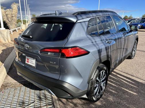 2024 Toyota Corolla Cross XLE
