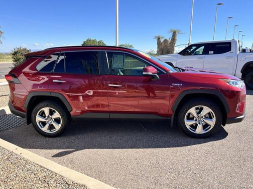 2019 Toyota RAV4 Hybrid SE