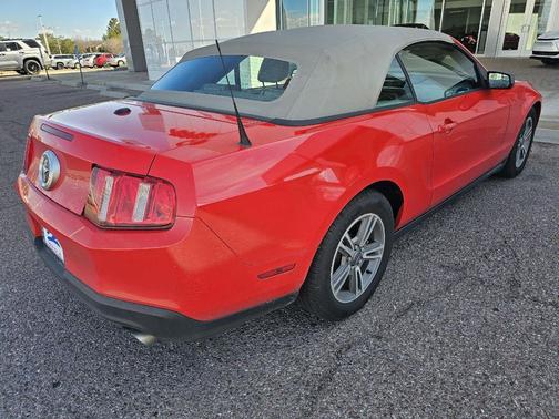 2011 Ford Mustang V6 Premium