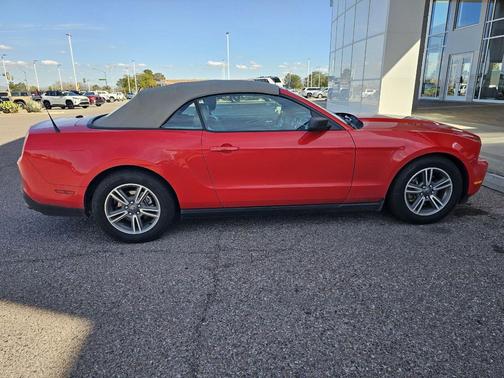 2011 Ford Mustang V6 Premium