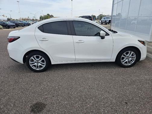 2018 Toyota Yaris iA Base