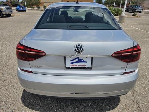 2017 Volkswagen Passat 1.8T S