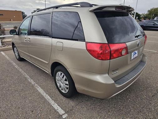 2009 Toyota Sienna LE