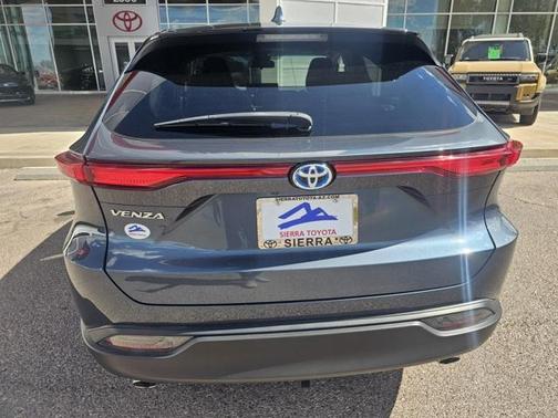 2023 Toyota Venza LE