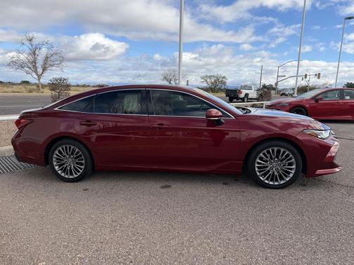 2022 Toyota Avalon Limited