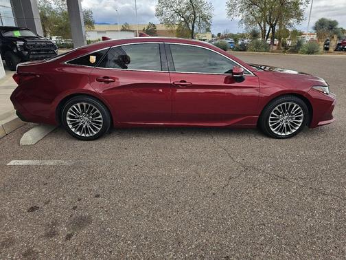 2022 Toyota Avalon Limited