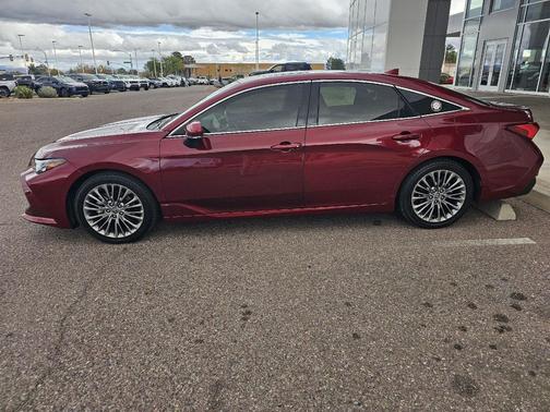 2022 Toyota Avalon Limited