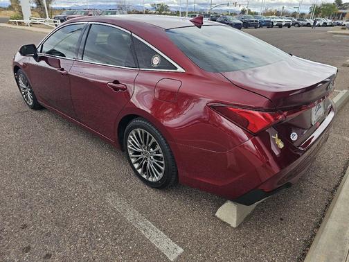 2022 Toyota Avalon Limited