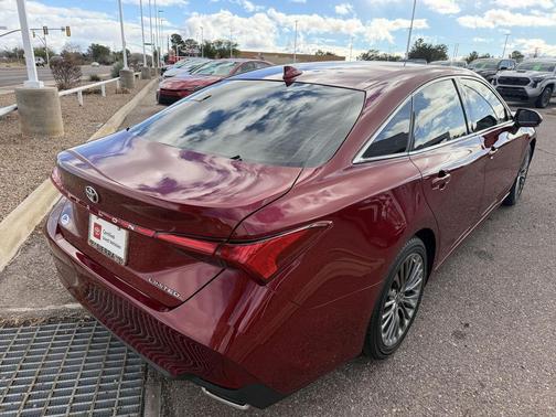 2022 Toyota Avalon Limited