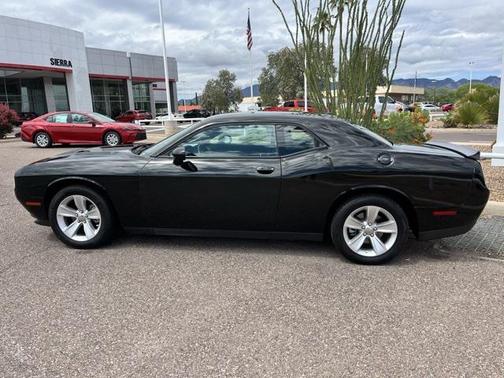 2023 Dodge Challenger SXT