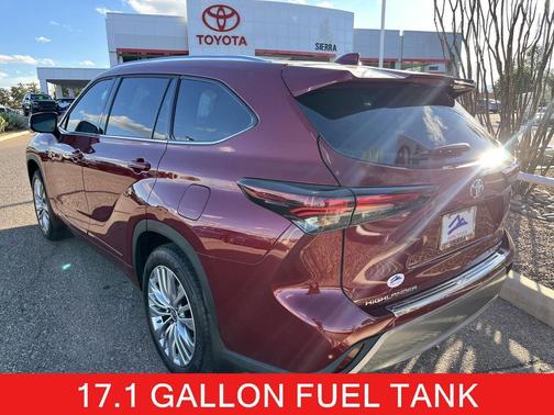 2025 Toyota Highlander Hybrid Platinum