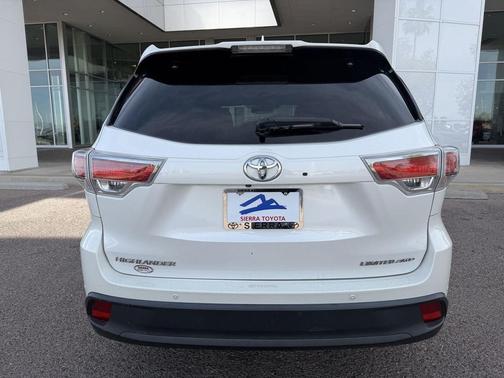2016 Toyota Highlander Limited Platinum