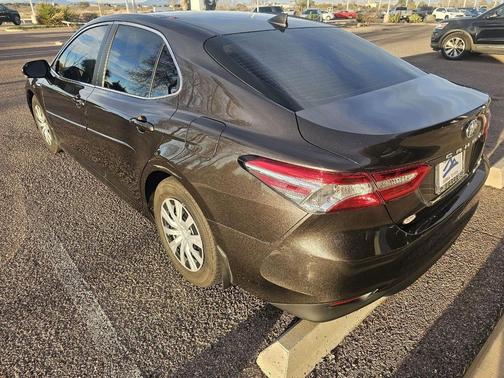 2019 Toyota Camry Hybrid LE